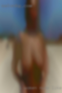 I women nude like hang-out with friends!