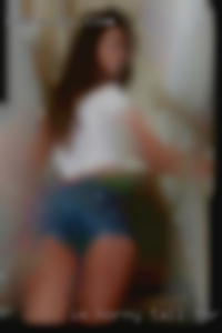 I'm horny tall threesome slim with a tiny belle in Michigan.